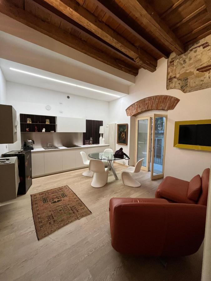 Juliet'S Neighbours- Luxury Apartment Verona Exterior foto